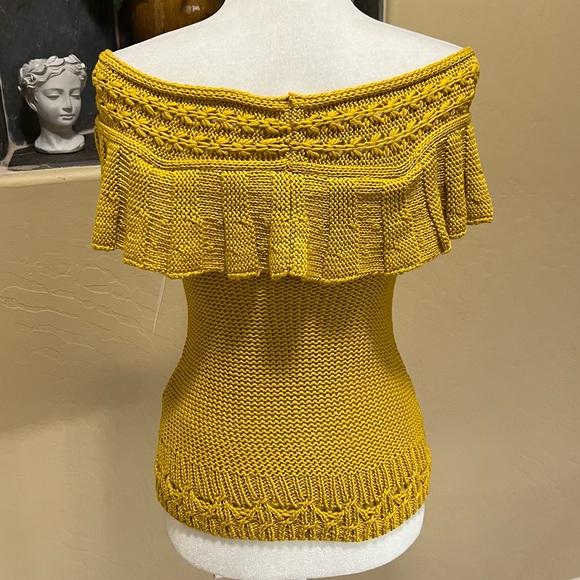 NWT Anthropologie Ruffled Off The Shoulder Knit Top in Mustard Size XS - Picture 6 of 12